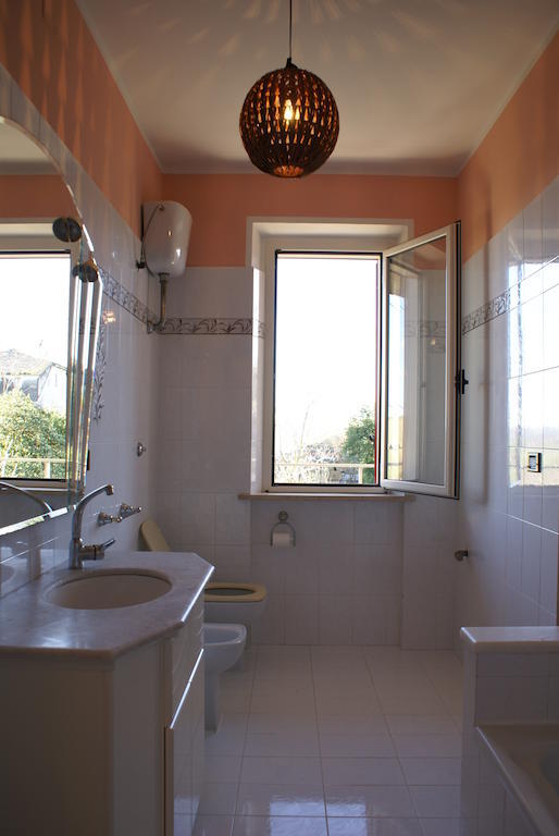 People Bed & Breakfast Castorano Exterior photo