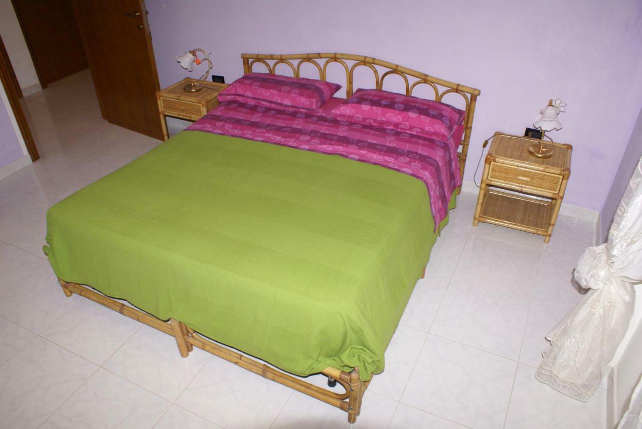 People Bed & Breakfast Castorano Exterior photo
